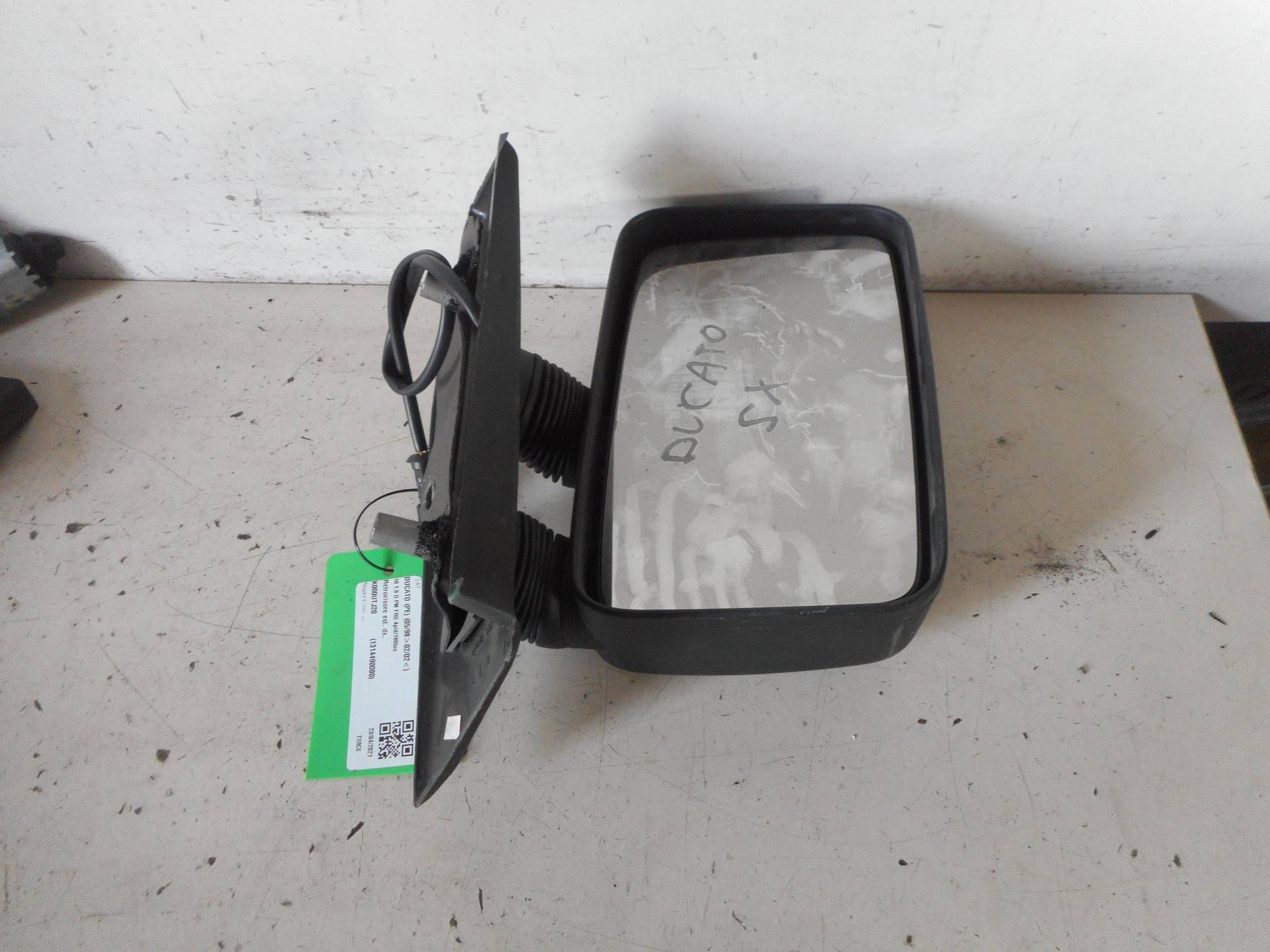 Retrovisore est. dx.